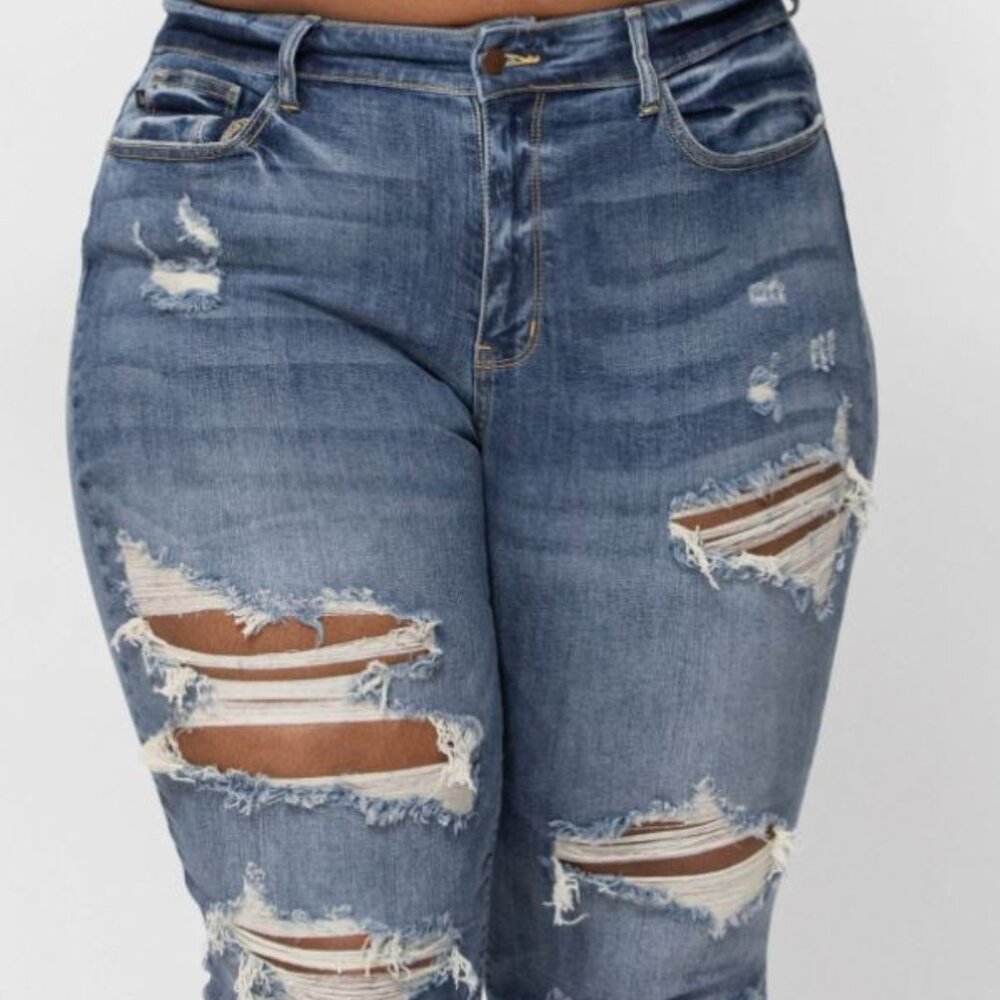Judy Blue Raw Hem Distressed Boyfriend Jeans - Worn once 20W